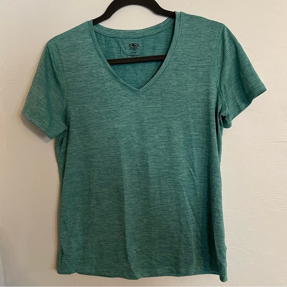 Athletic Works Green Short Sleeve Tee - Picture 1 of 4